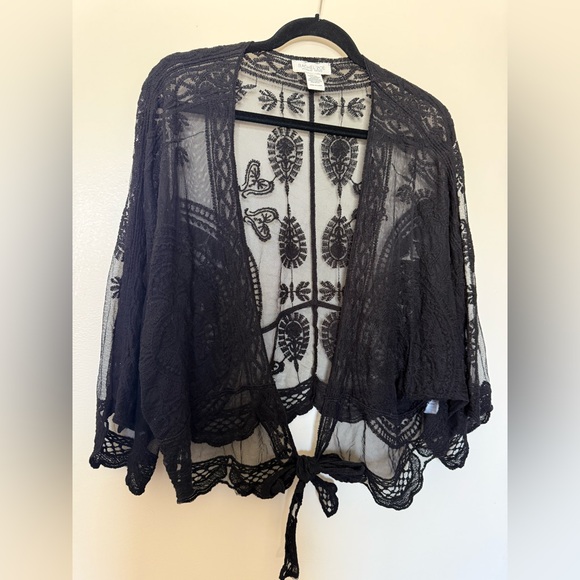 Rachel Zoe Sweaters - Rachel Zoe Black Crop Lace Kimono Cardigan with Tie in One Size